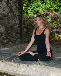 Professeur Yoga PINEAU Ysabel